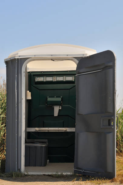 Best Porta potty delivery and setup  in Black Jack, MO